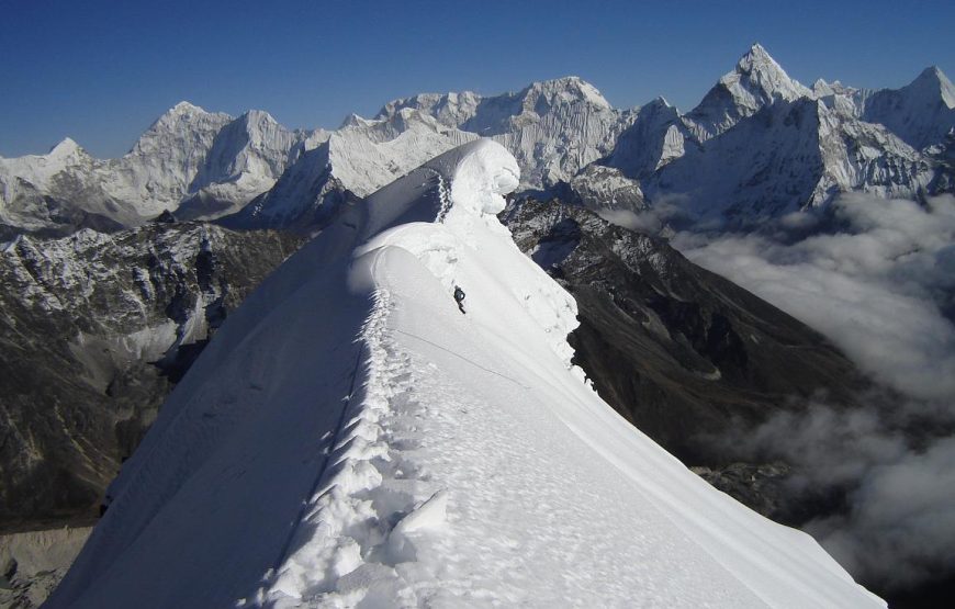 Lobuche Peak